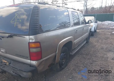 2002 Chevrolet Suburban 1500 Lt из США, поврежденный, VIN 3GNFK16Z62G338511